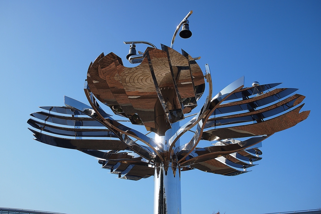 羽ばたけ　ちょっとオンチなカリヨンの鐘