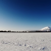 羊蹄山　冬の大地