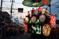 祭り 華やかに始まれり