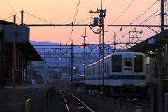 赤城駅　しらじらと