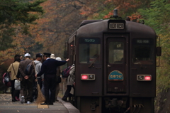 秋の団体観光客