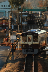 朝の大間々駅