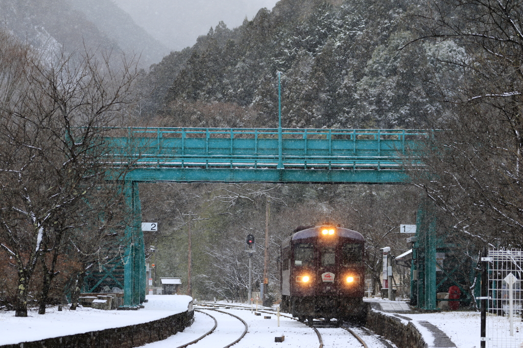 神戸駅降雪風景