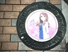 あの花聖地巡礼あなる　マンホール