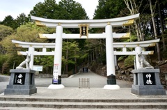 三峰神社　空の青さを知る人よ聖地巡礼!