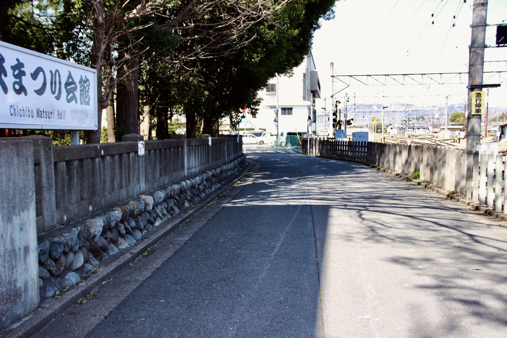 秩父まつり会館裏線路脇　あの花聖地巡礼!