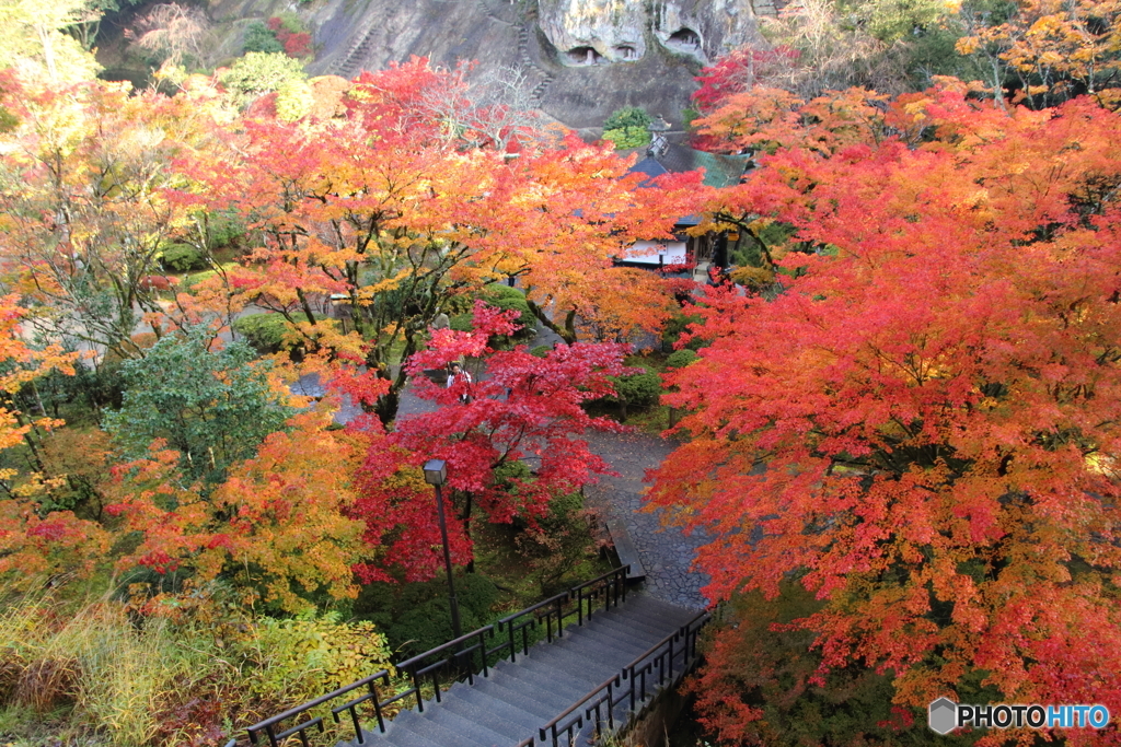 那谷寺　赤・黄・緑