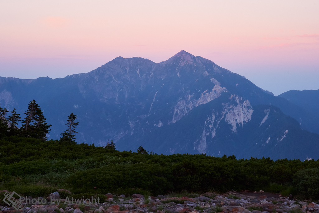 夕日が当たる