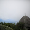剣のある登山道
