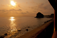 えびす島の朝陽