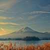 朝日の当たる山・・・Mt.FUJI