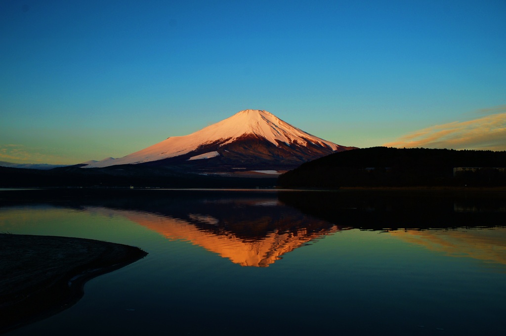 鏡面の風景 ～紅富士～