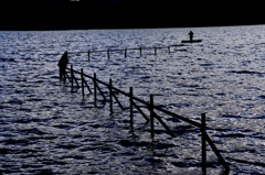 湖畔夕景～釣舟～