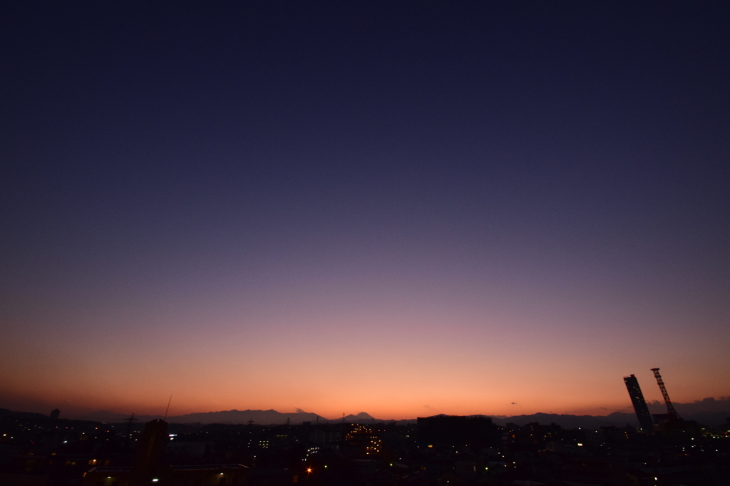 夕暮れ迫る年の暮れ