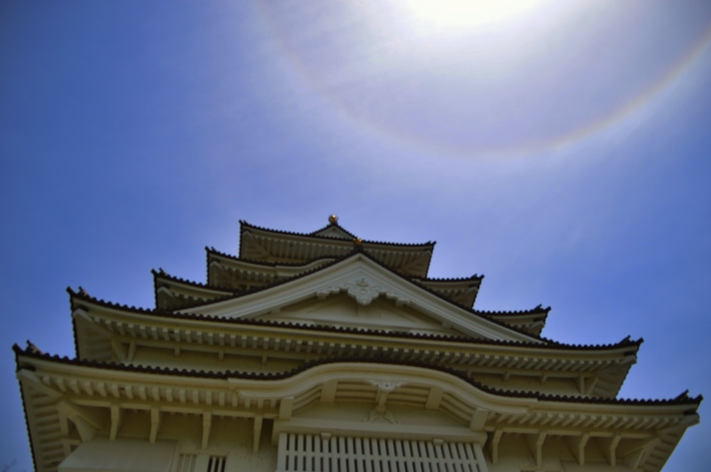 光環と城