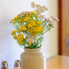 カフェの花瓶