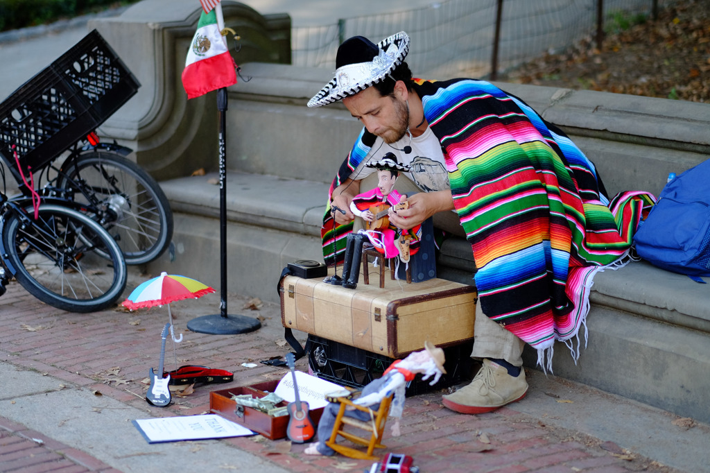 メキシコ風人形遣い