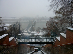 雪の鎖橋　Budapest
