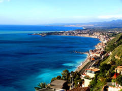 タオルミーナの美しい海岸線　Italy Sicily