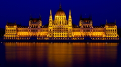 国会議事堂　夜景　Budapest