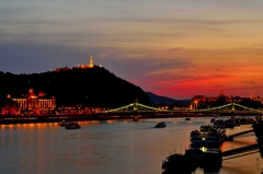 Sunset glow at the Banks of the Danube