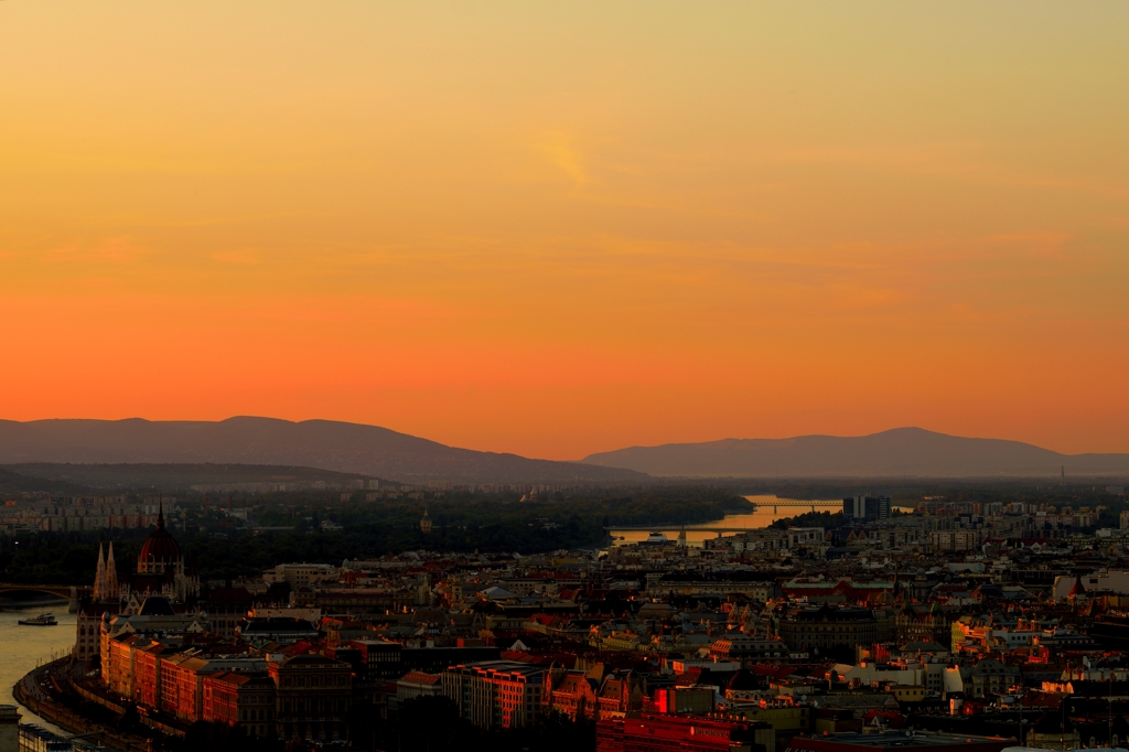 Sunset glow at the Banks of the Danube