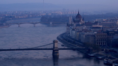 朝もやで油絵のように　世界遺産　Budapest