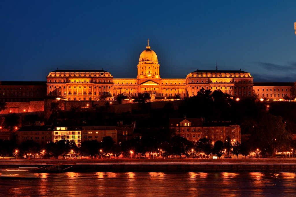 Budapest 世界遺産　夜景