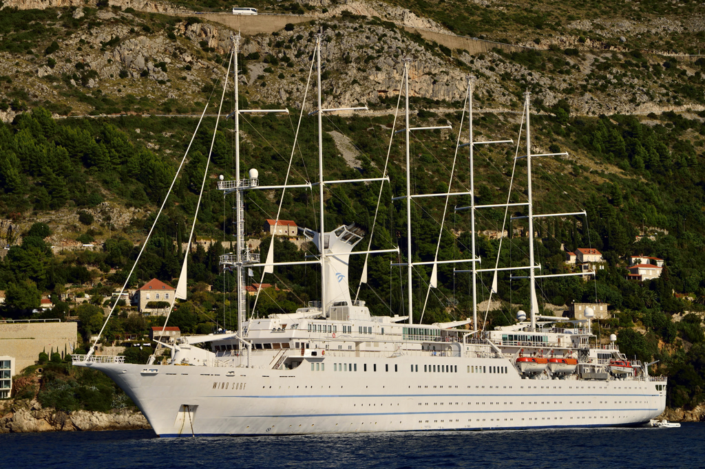 Cruise Wind Surf at Dubrovnik