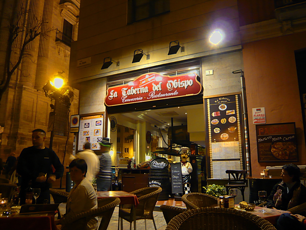 街中のレストラン　Spain Malaga