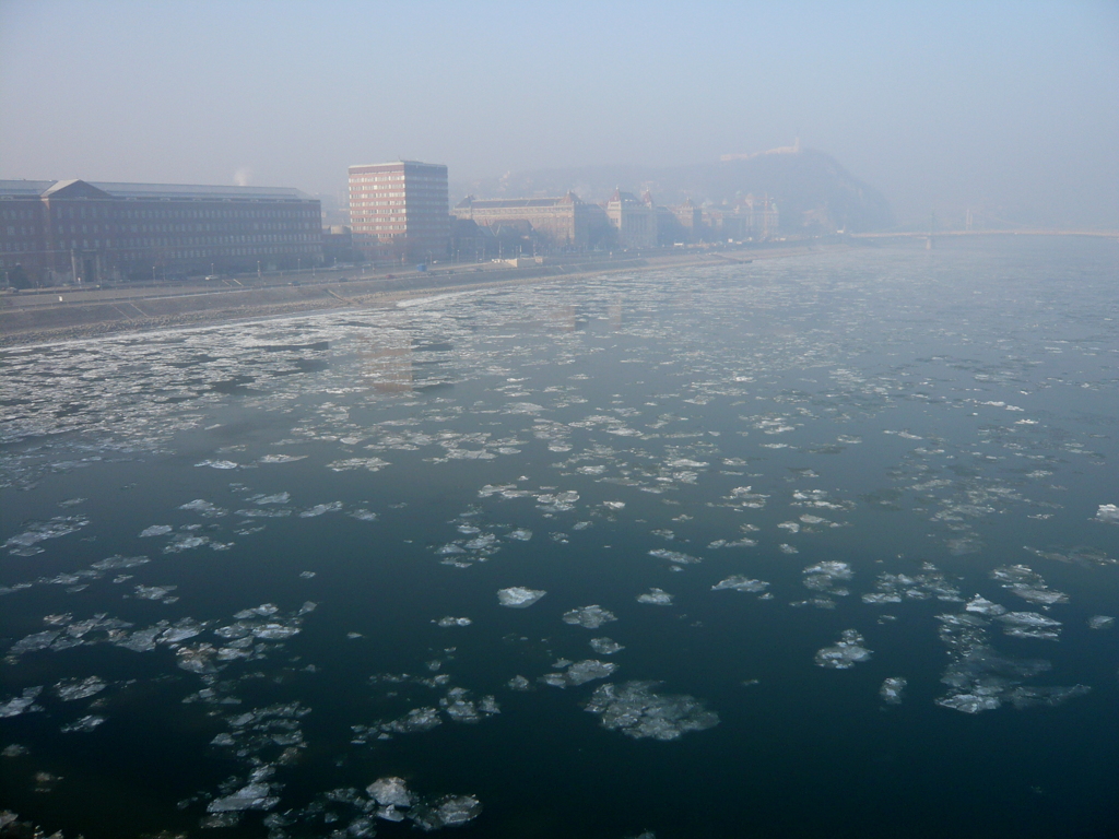 ドナウの流氷 2009年　Budapest