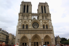 ノートルダム大聖堂　Paris