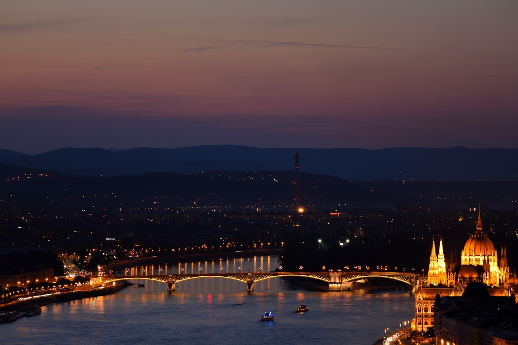 Magic hour at the Banks of the Danube