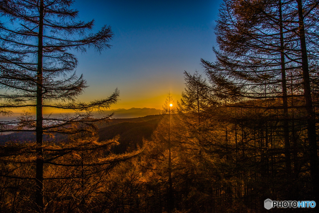 峠の夕景