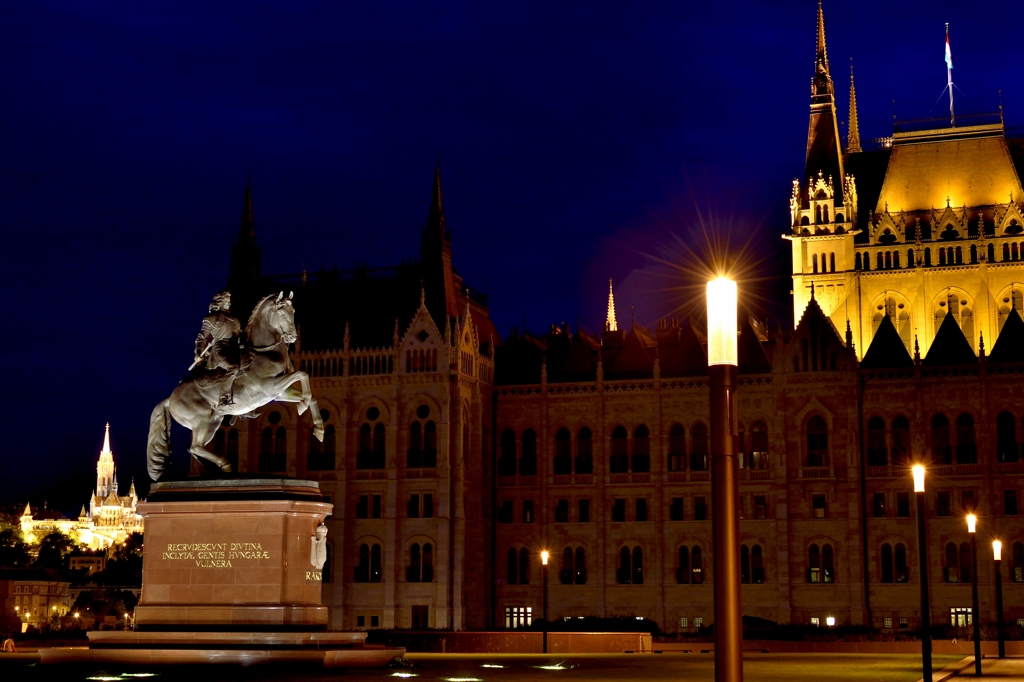 Night scene II. Rákóczi Ferenc