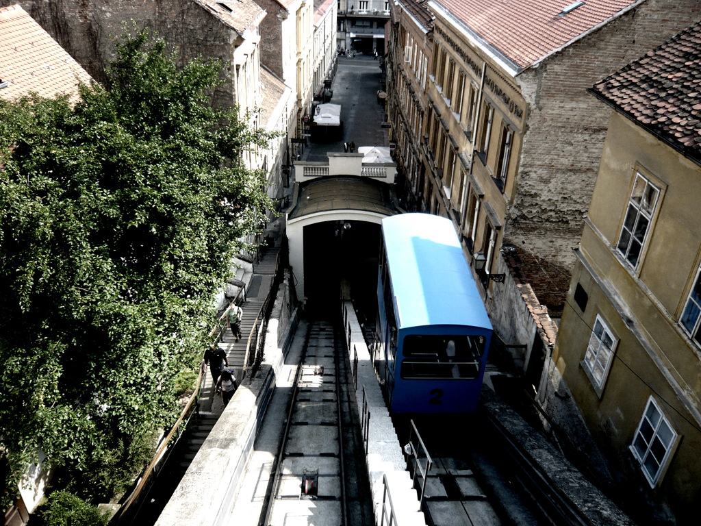 世界一短いケーブルカー！ ウスピニャチャ　Croatia Zagreb