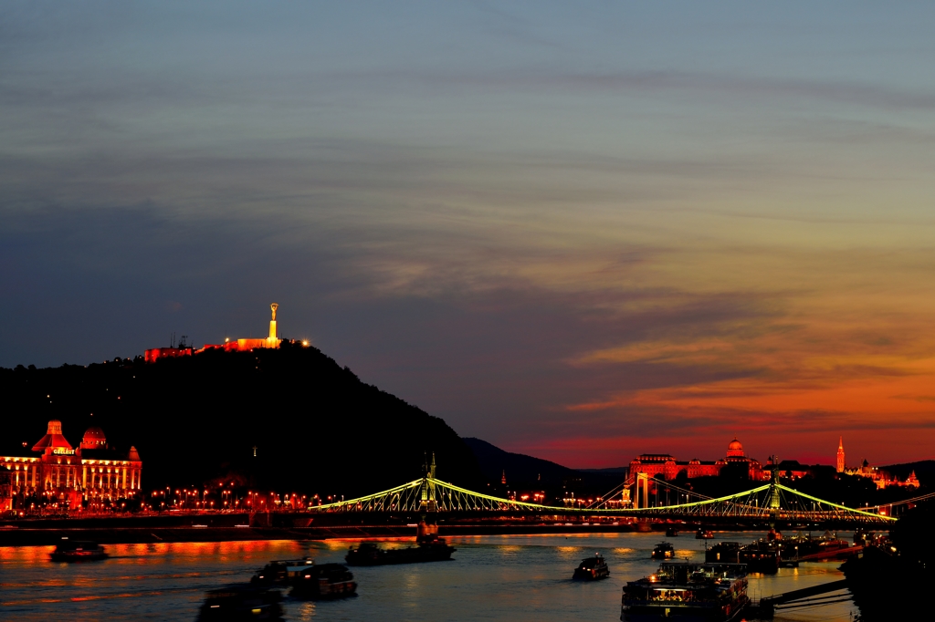 Sunset glow at the Banks of the Danube