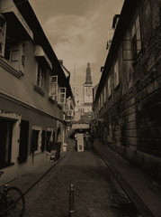 路地から大聖堂を望む　Croatia Zagreb