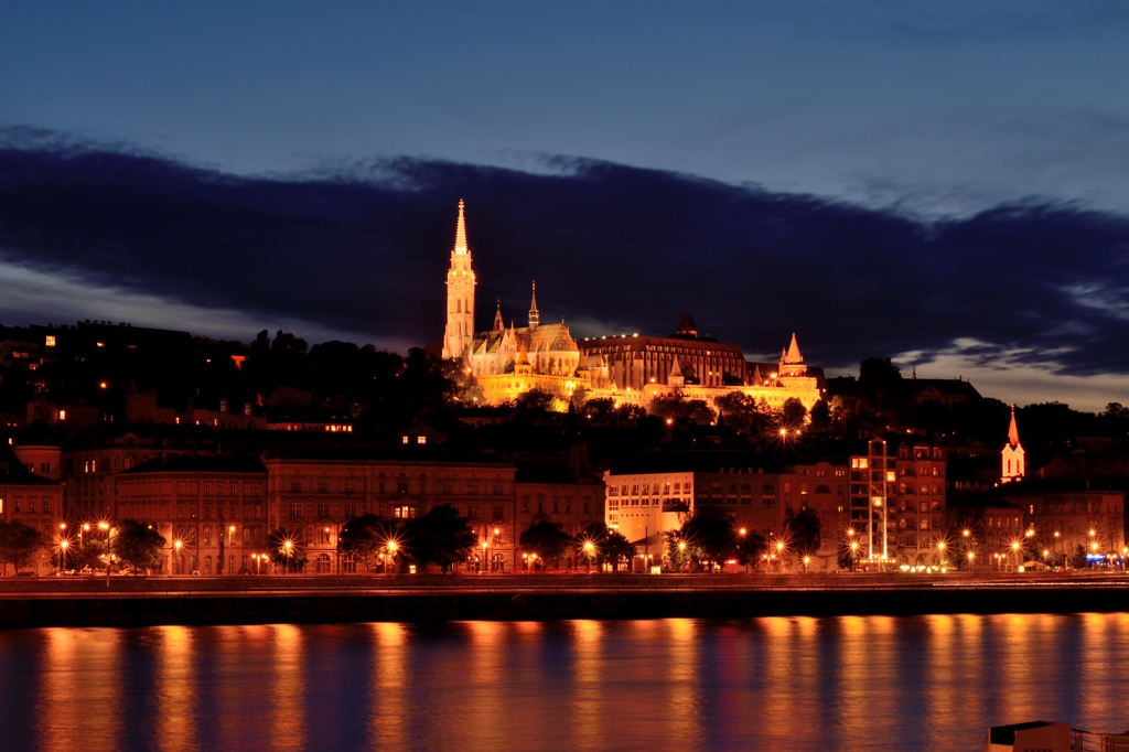 Budapest 世界遺産　夜景