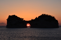 円月島の夕日