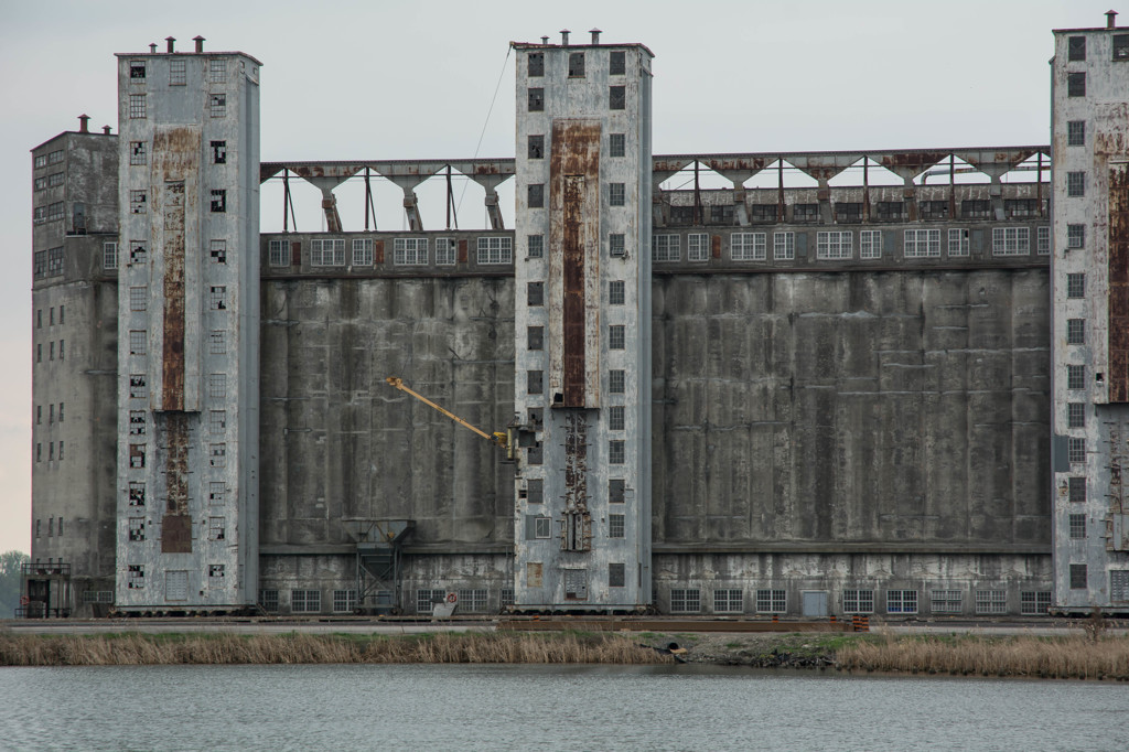 grain elevator 