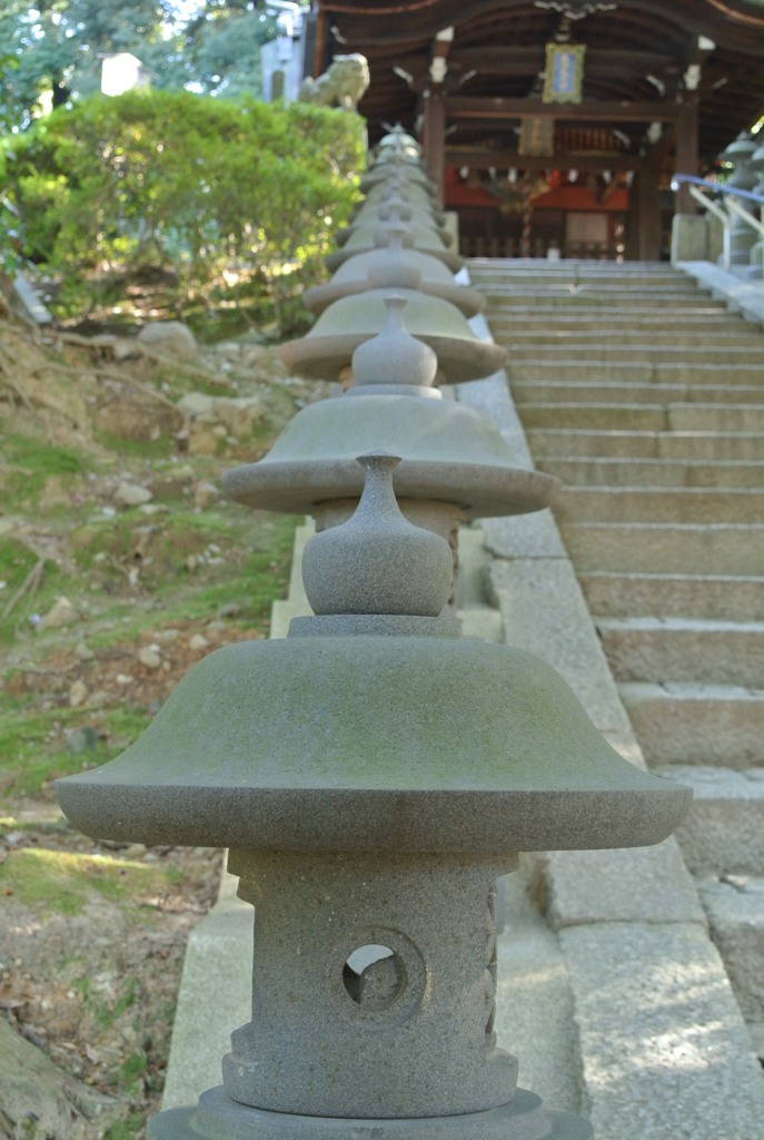 段々灯篭