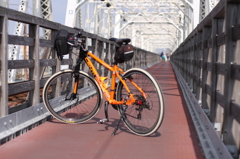 鉄橋とMTB