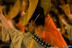 踊る汗、燃える夜