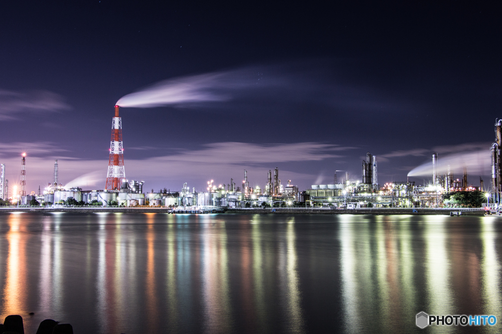 対岸の工場夜景