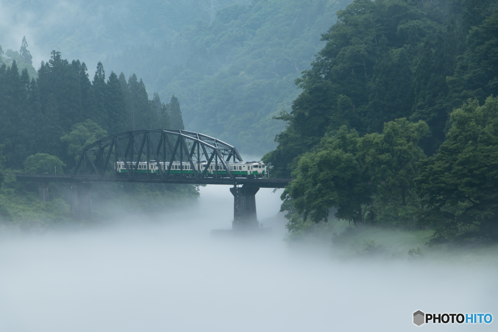 川霧を往く