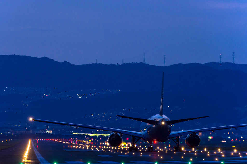 大阪国際空港・・・