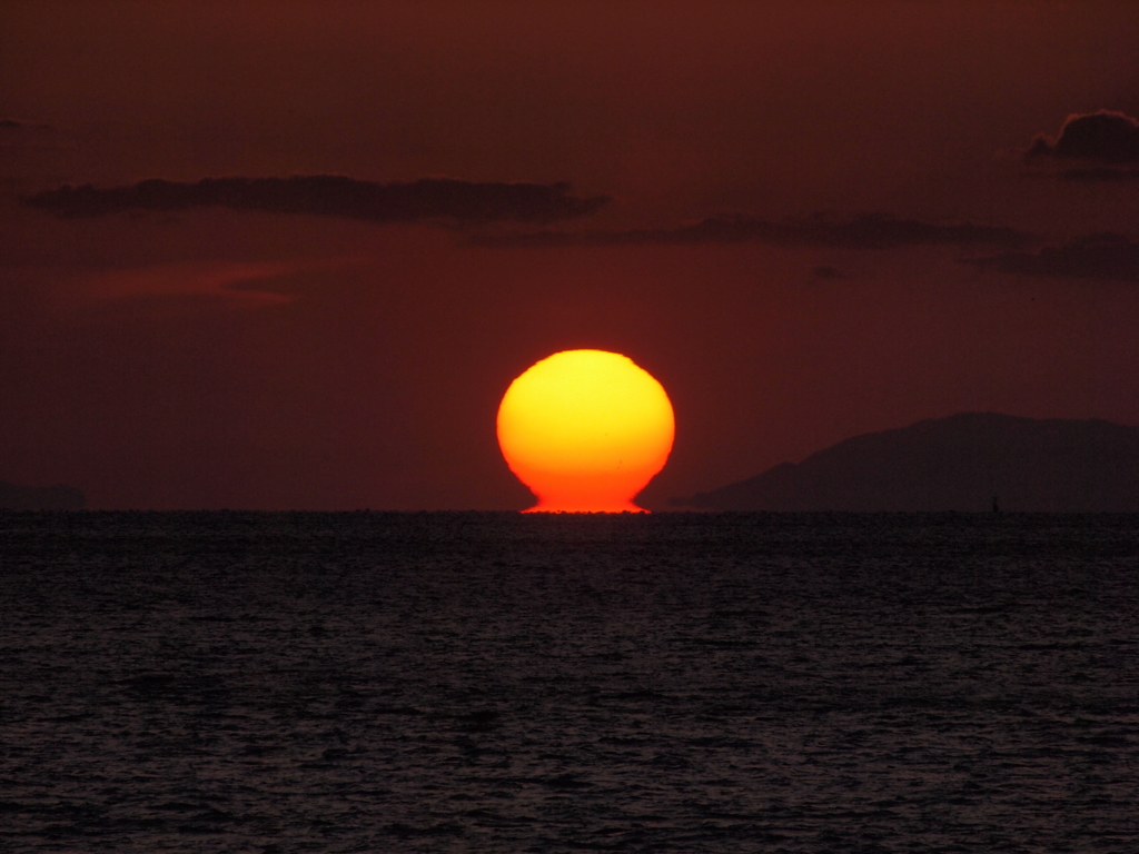 だるま夕日 小豆島中間１