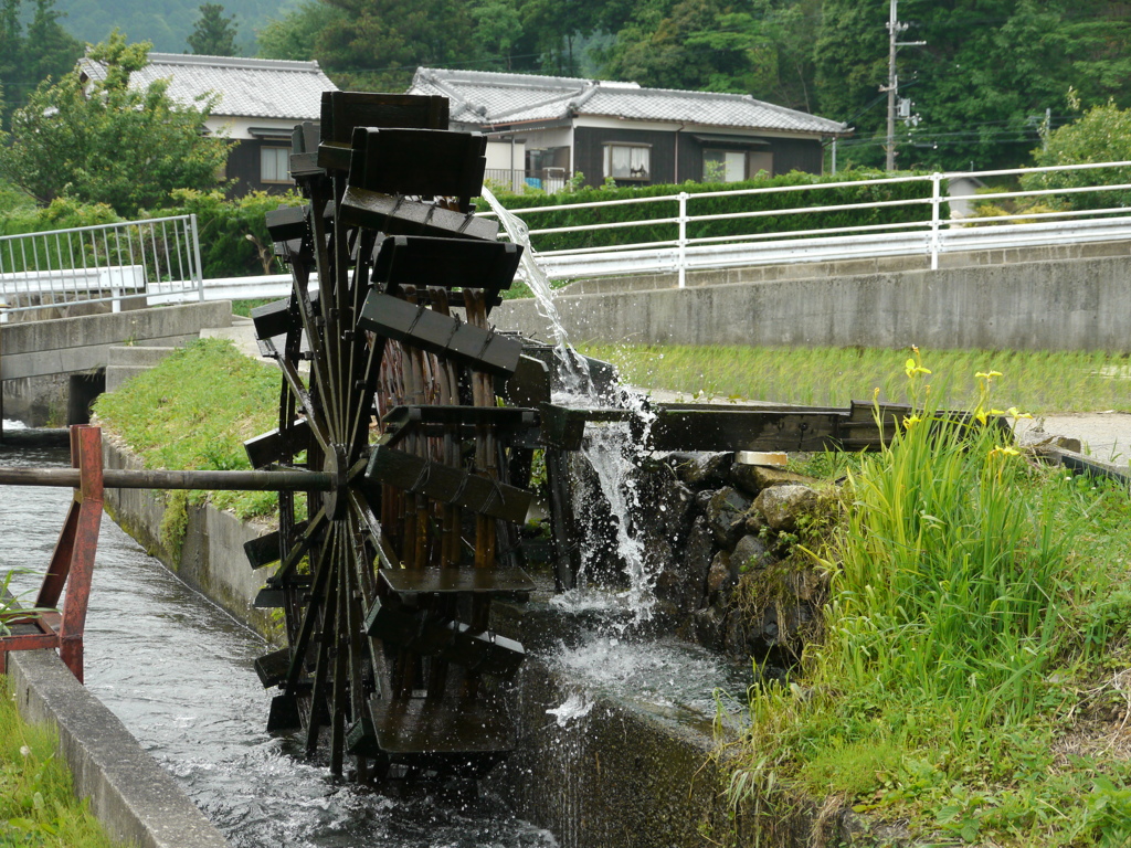 新野の水車