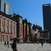 猛暑の東京駅
